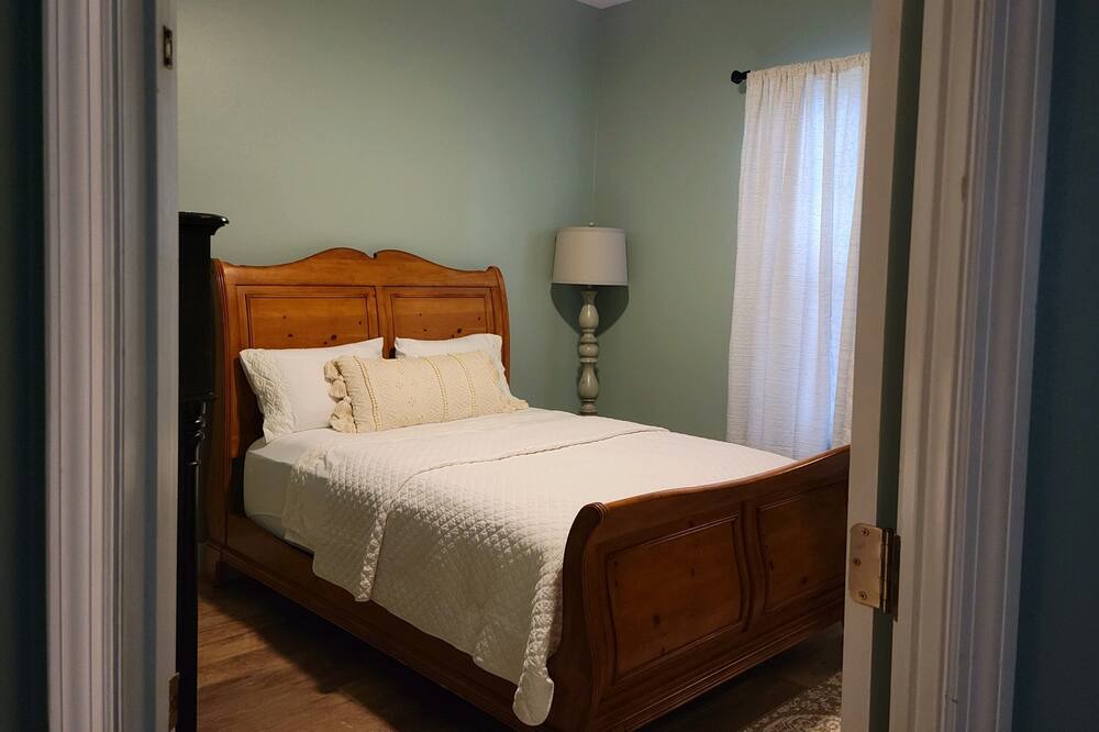 Photo of Bedroom in Summerhaven
