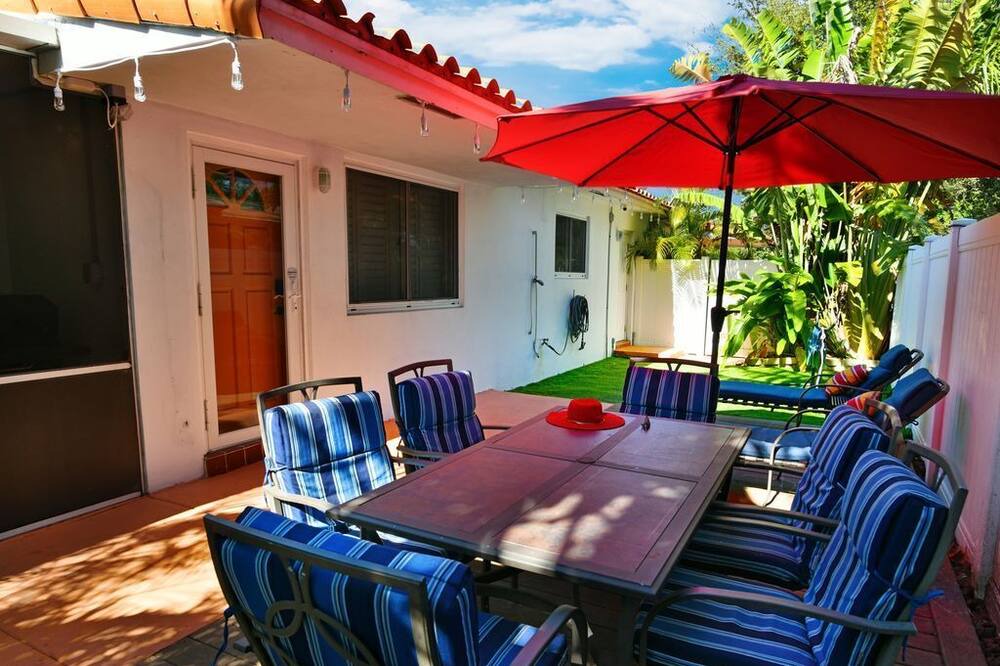 Photo of Patio Balcony in Nautilus Isle