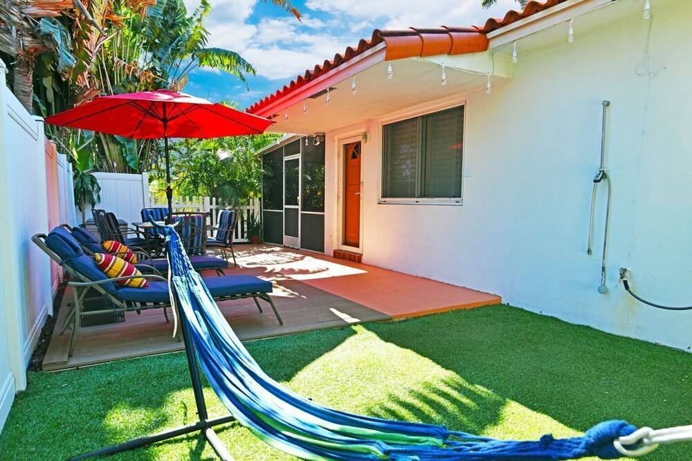 Photo of Patio Balcony in Nautilus Isle