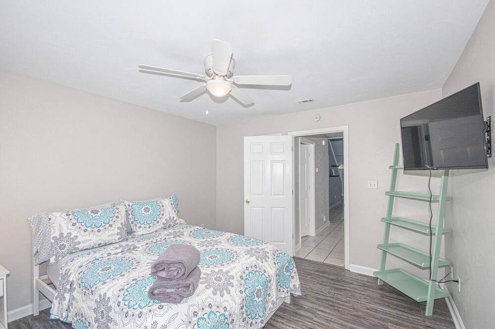 Photo of Bedroom in Killearn Estates