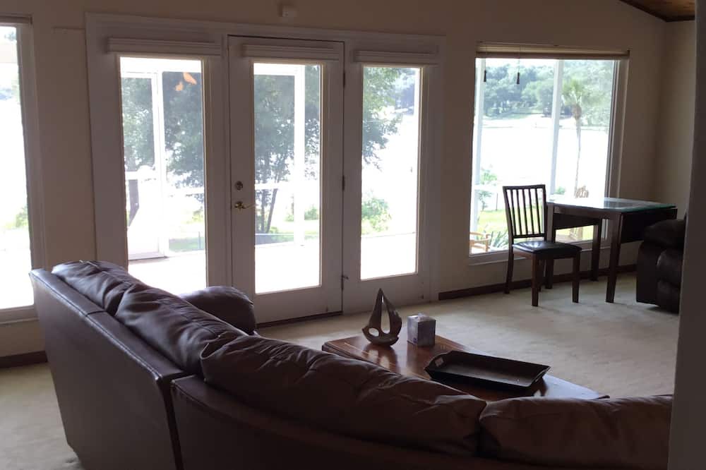 Photo of Livingroom in Keystone Heights