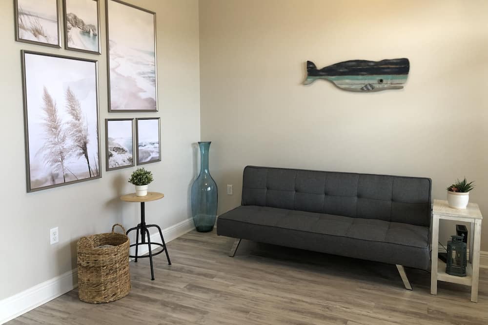 Photo of Livingroom in Gulf Breeze