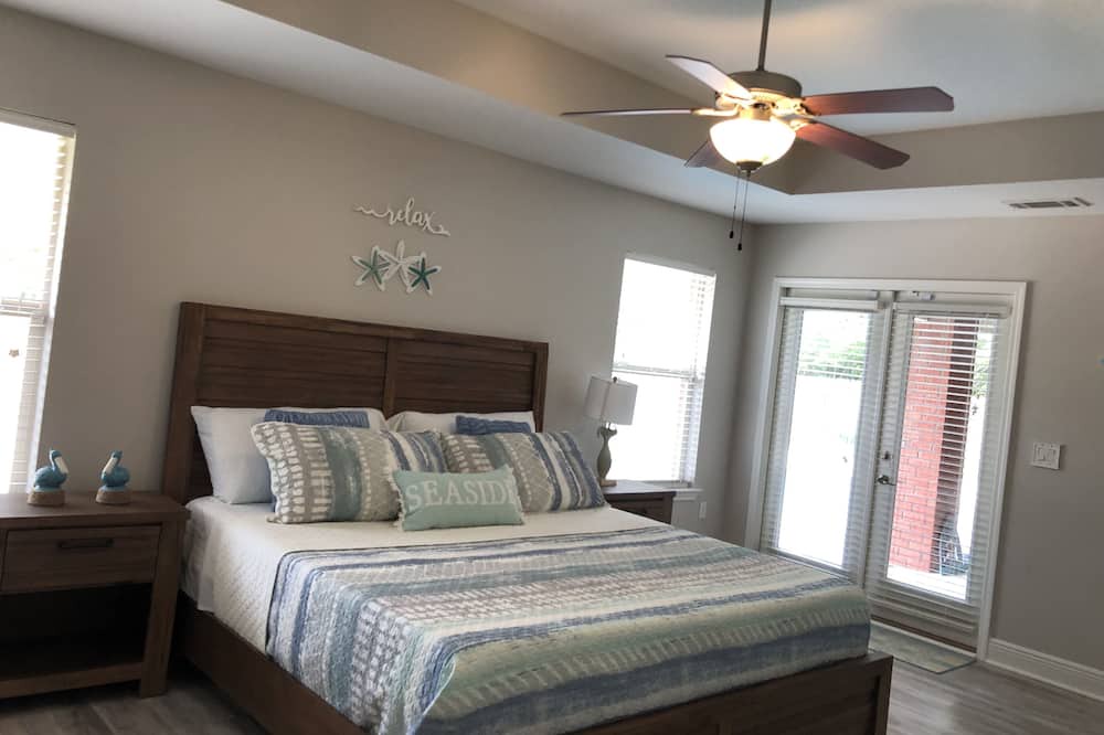 Photo of Bedroom in Gulf Breeze