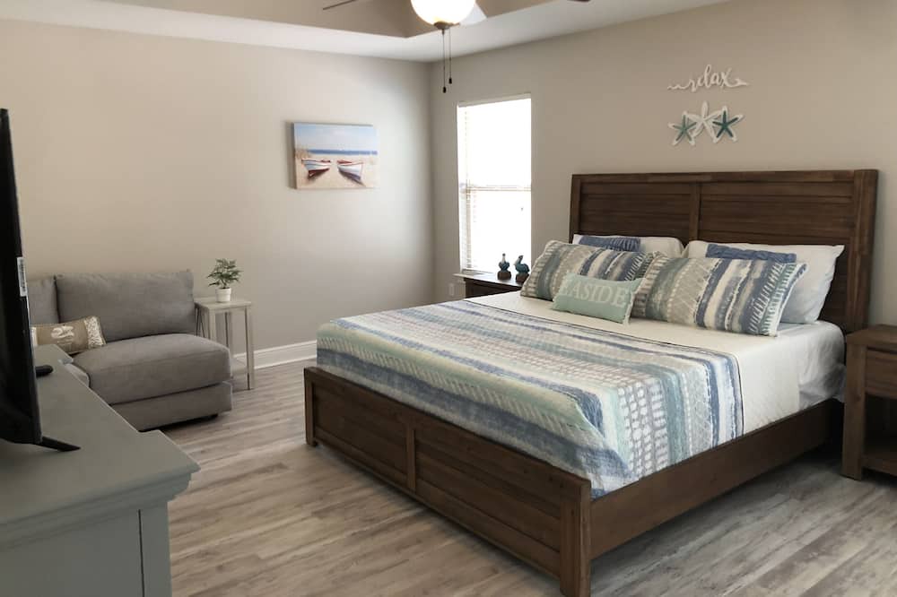 Photo of Bedroom in Gulf Breeze