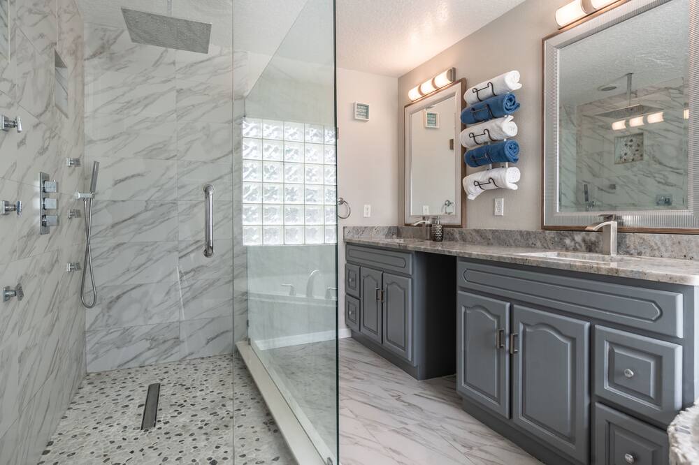Photo of Bathroom in Forest City
