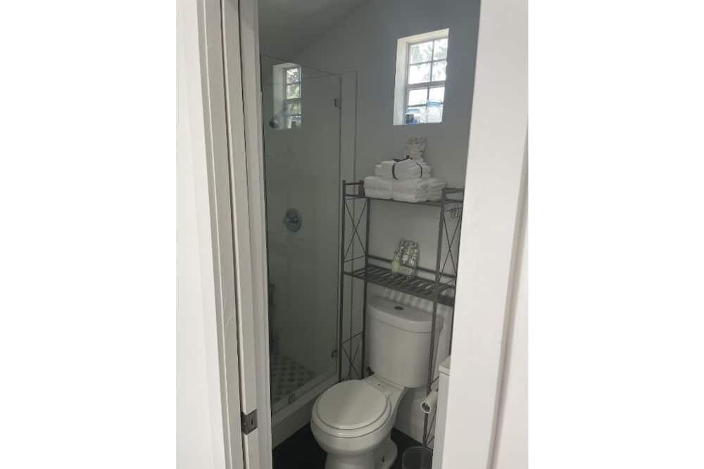 Photo of Bathroom in Miami Gardens