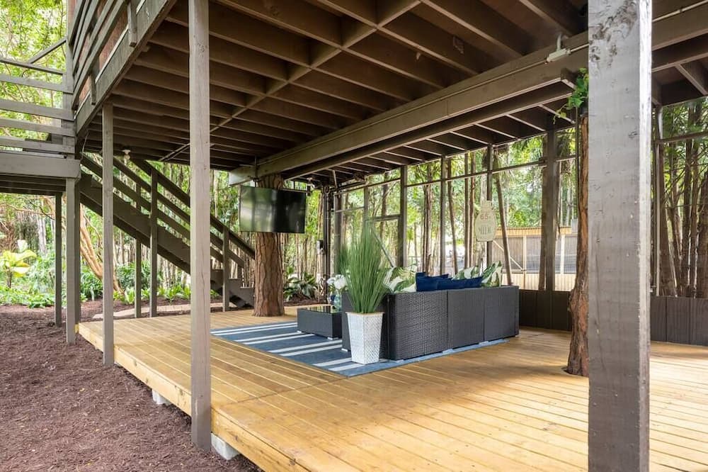 Photo of Outdoor in Palm Beach Country Estates