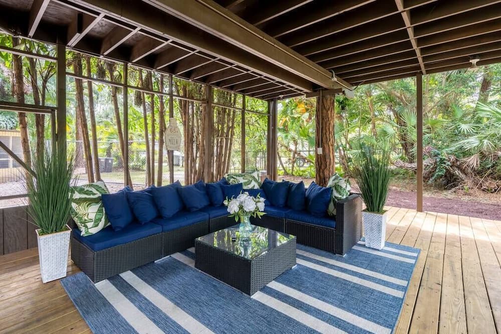 Photo of Outdoor in Palm Beach Country Estates