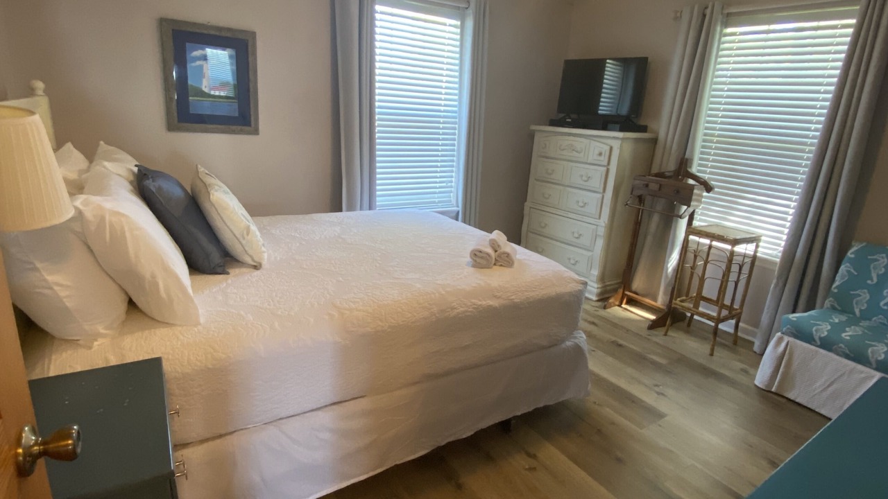 Photo of Bedroom in Panacea