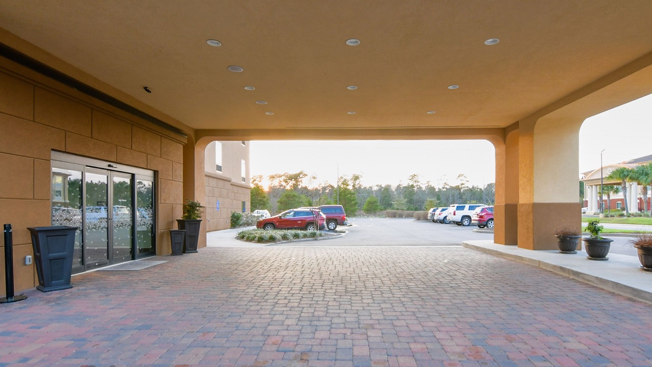 Photo of Outdoor in Foley