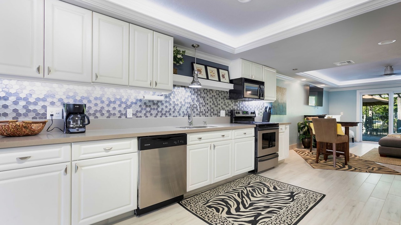 Photo of Kitchen in Mid Island