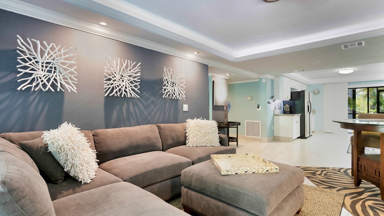 Photo of Bedroom in Mid Island