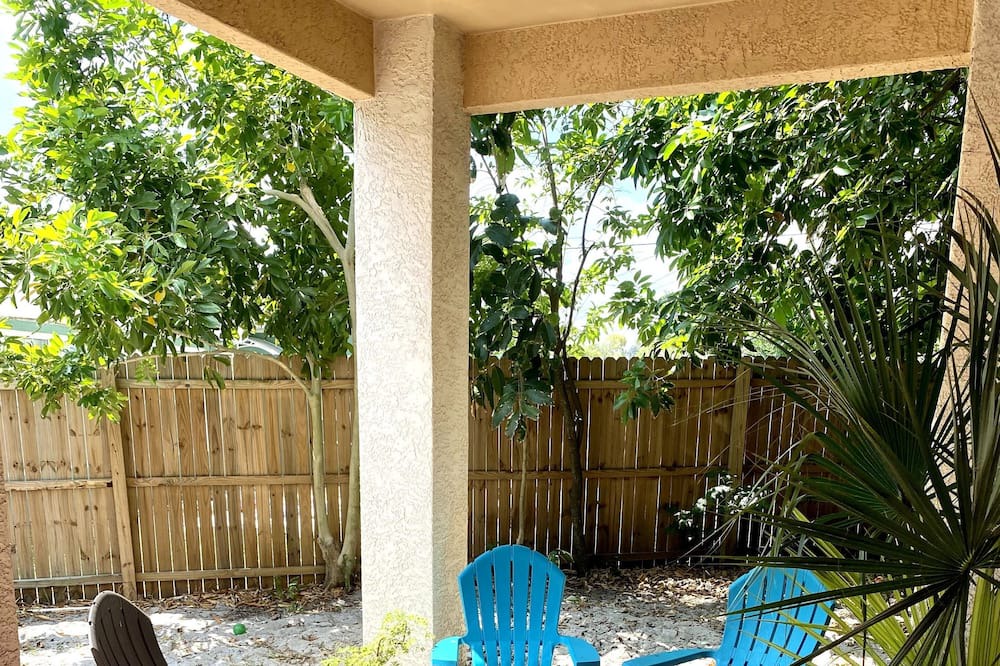 Photo of Patio Balcony in Coquina Key
