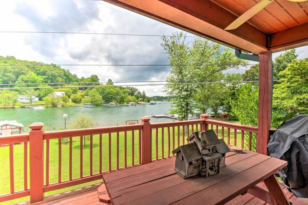 Photo of Outdoor in Hayesville