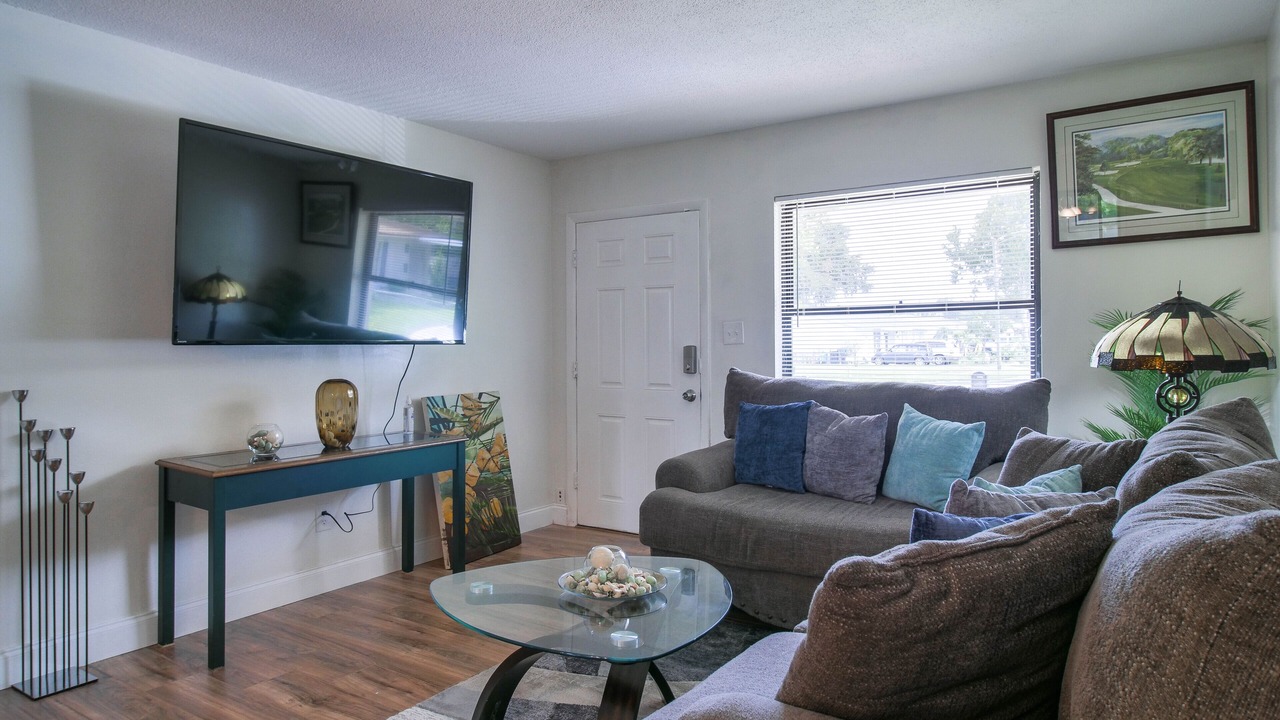 Photo of Livingroom in Titusville