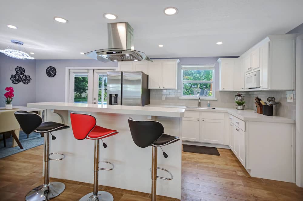Photo of Kitchen in Neptune Beach