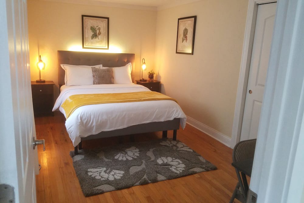 Photo of Bedroom in Greenacres