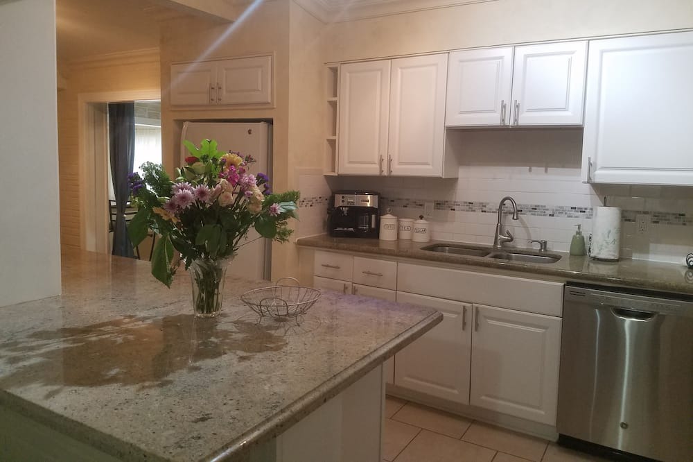 Photo of Kitchen in Greenacres