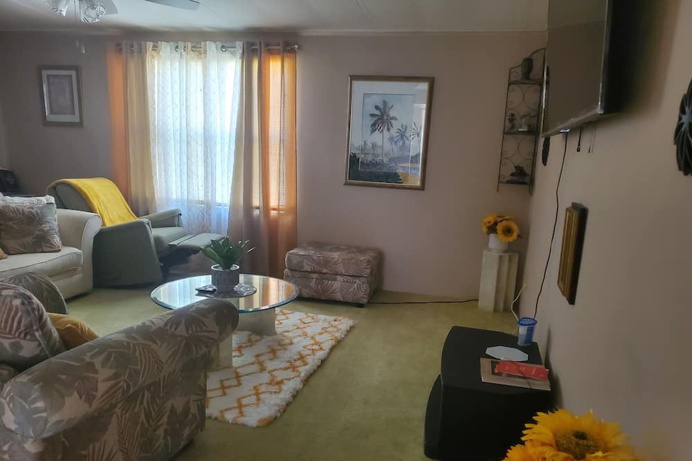 Photo of Livingroom in Jacarandas