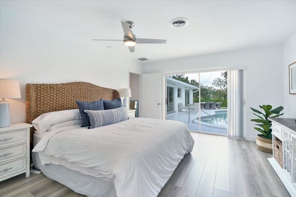 Photo of Bedroom in Tequesta
