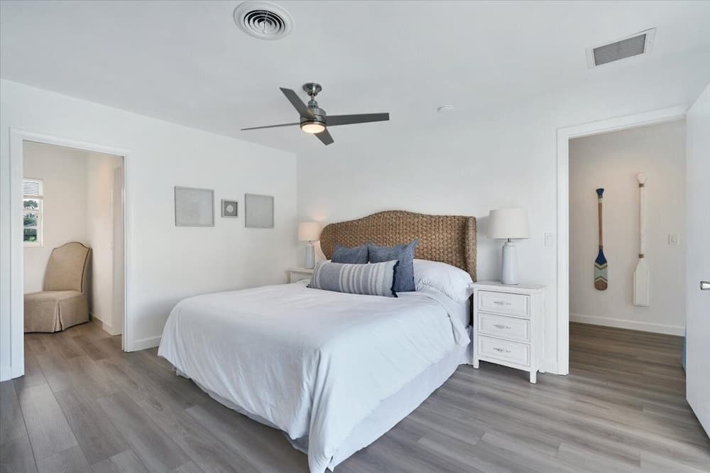 Photo of Bedroom in Tequesta