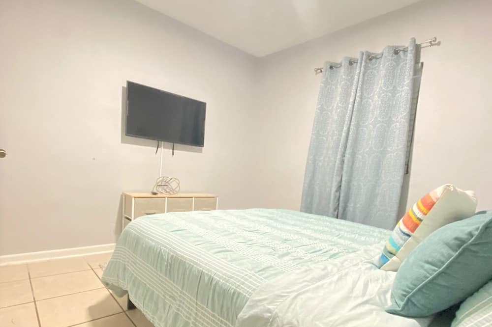 Photo of Bedroom in Gladeview