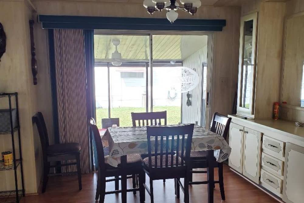 Photo of Kitchen in Auburndale