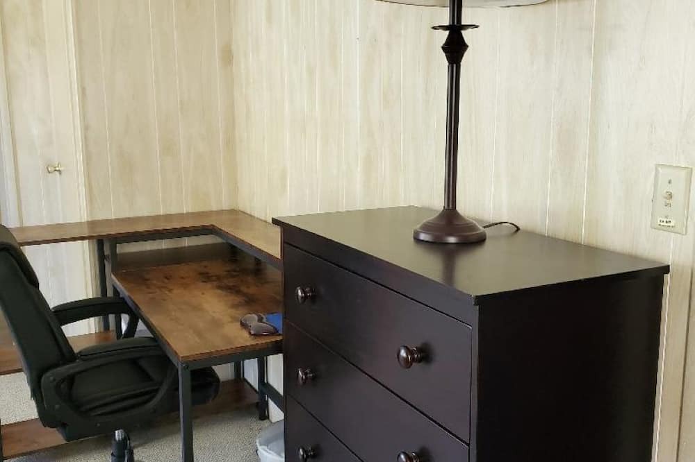 Photo of Bedroom in Auburndale