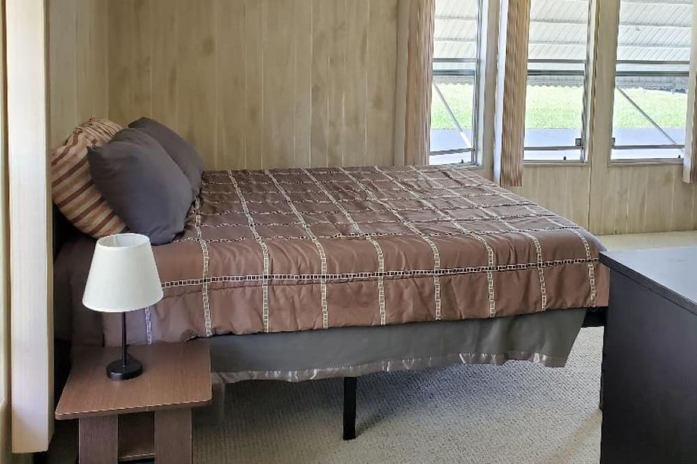 Photo of Bedroom in Auburndale