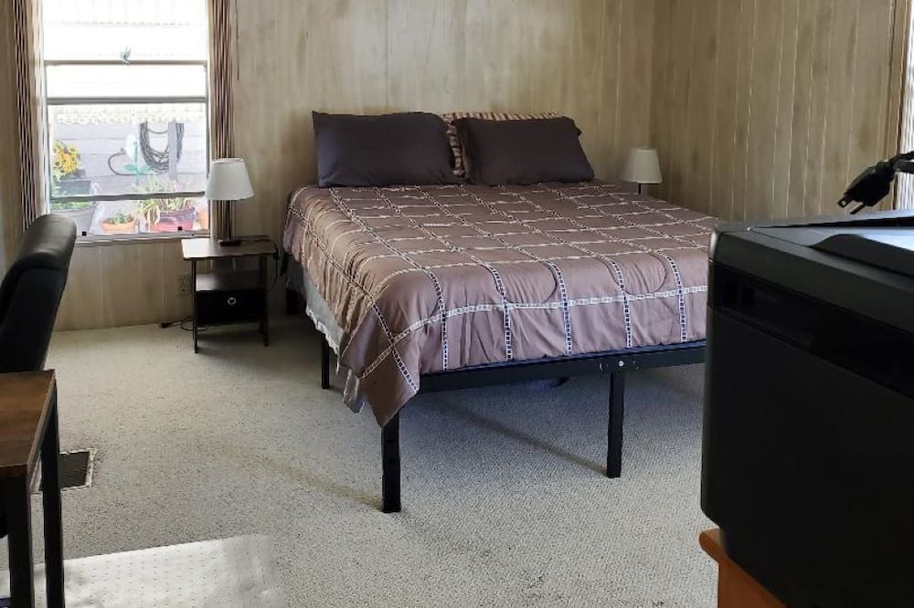 Photo of Bedroom in Auburndale