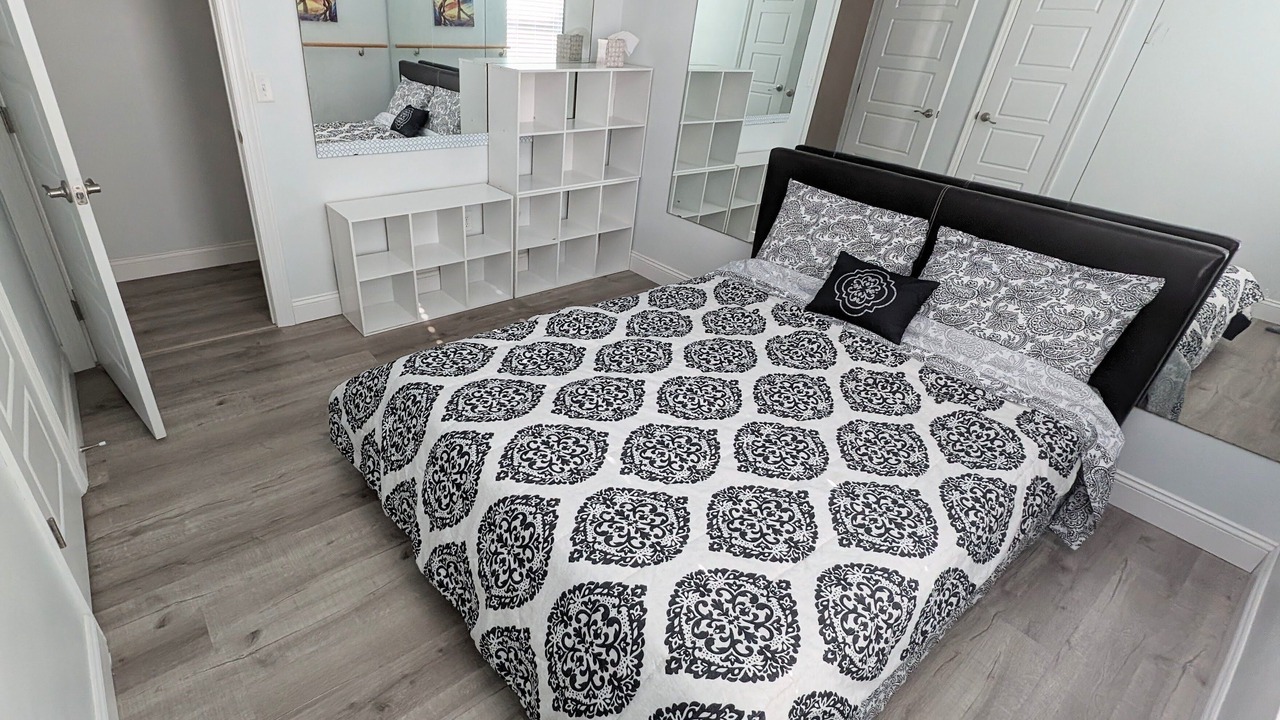 Photo of Bedroom in Tallahassee