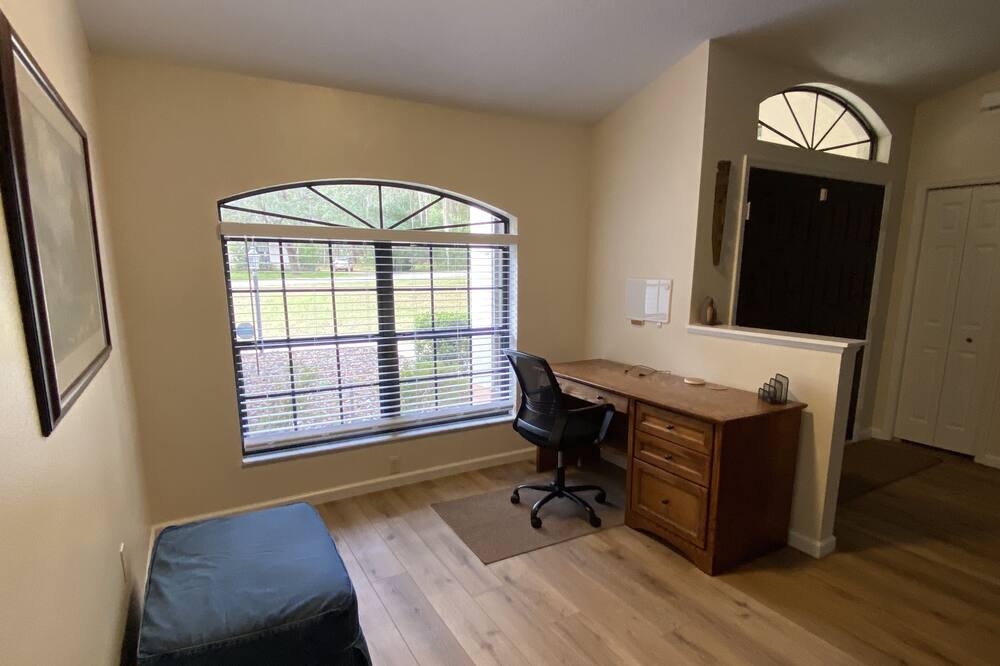 Photo of Bedroom in Lecanto