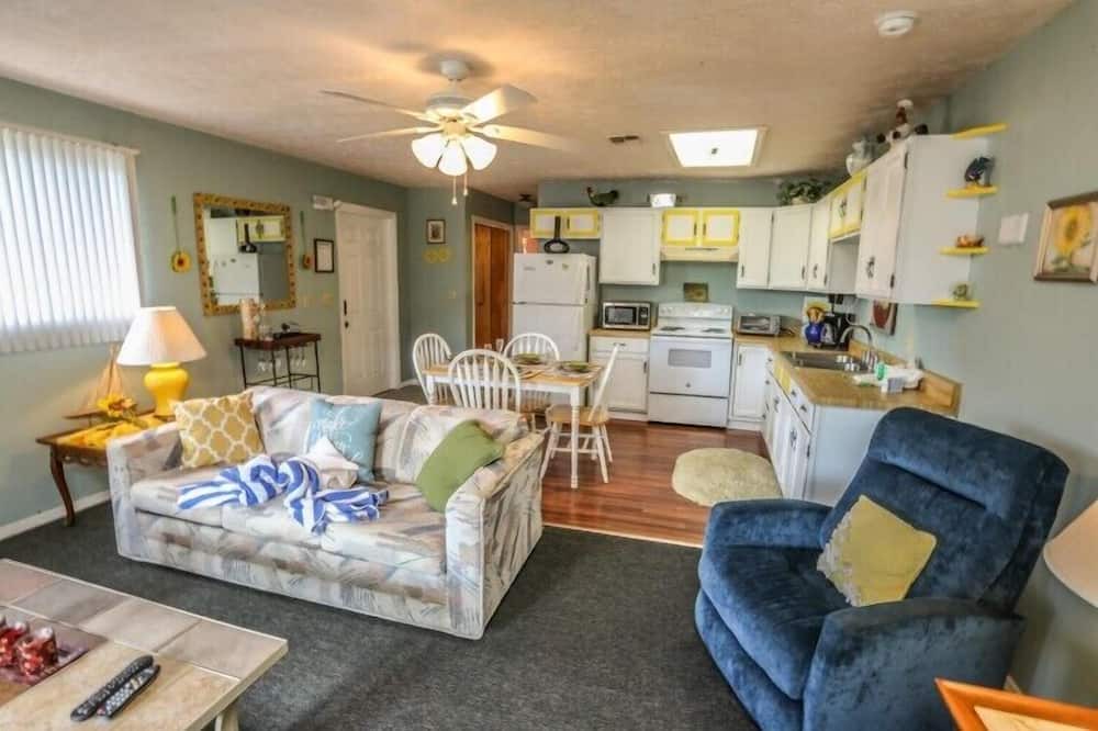 Photo of Others in Mid Island
