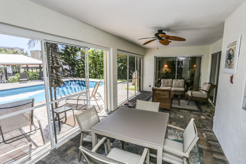 Photo of Outdoor in Mid Island