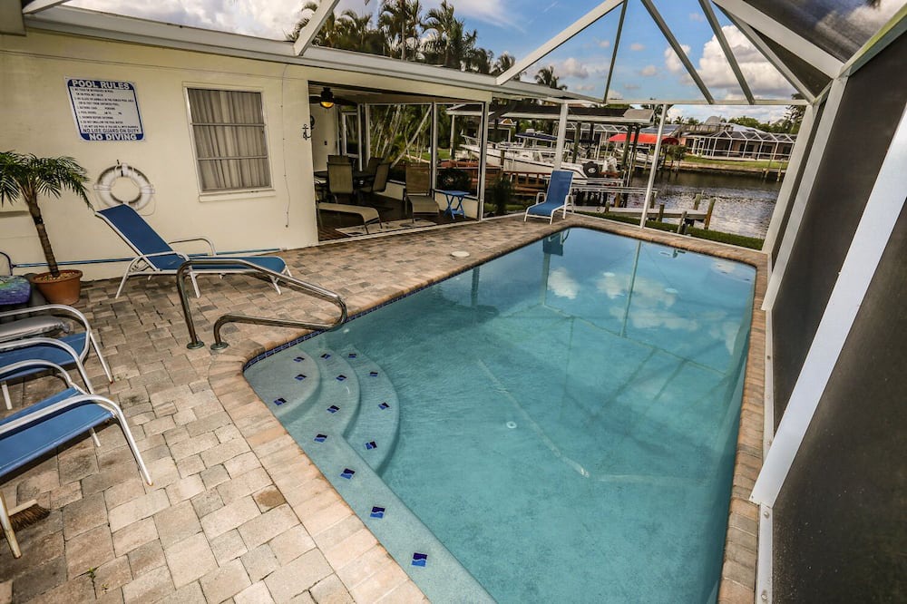 Photo of Outdoor in Mid Island