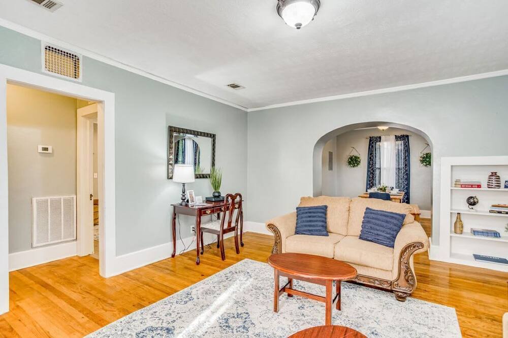 Photo of Livingroom in Warrington