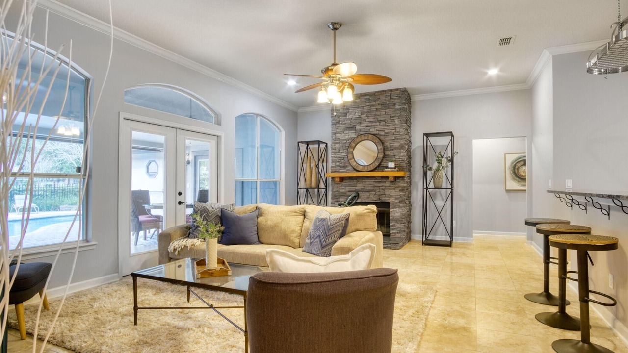 Photo of Livingroom in Fruit Cove