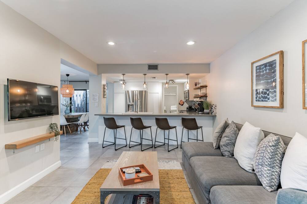 Photo of Bedroom in Coconut Grove