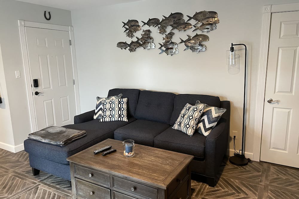 Photo of Livingroom in Coquina Key