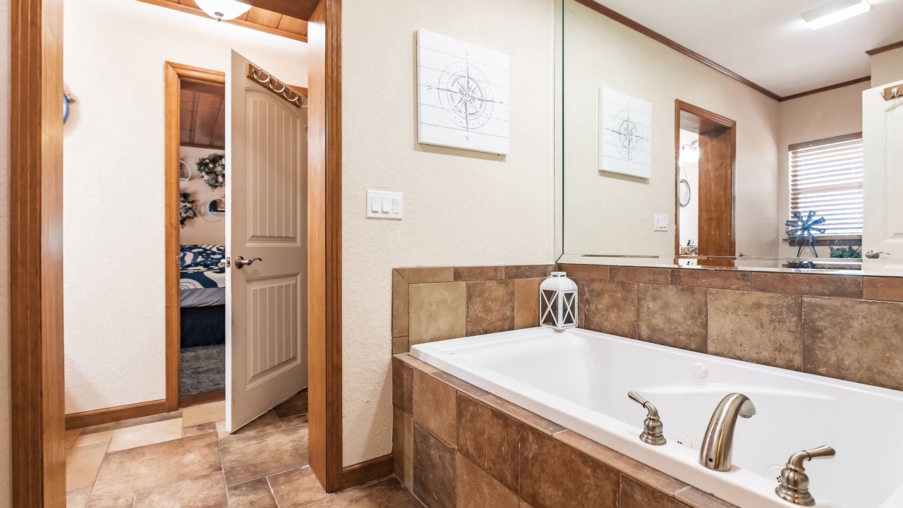 Photo of Bathroom in Avon Park