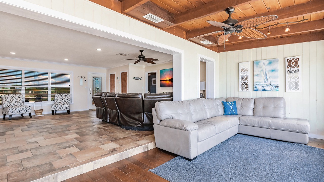 Photo of Livingroom in Avon Park