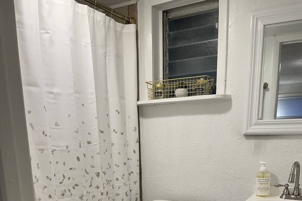 Photo of Bathroom in Crescent Lake
