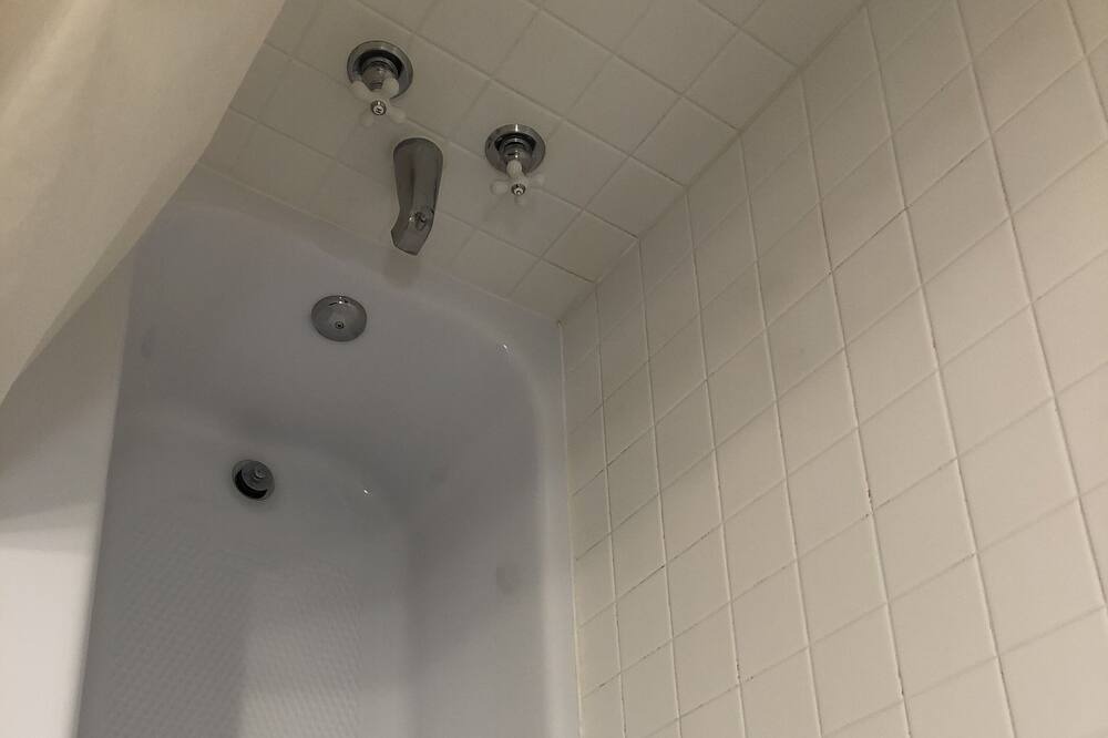 Photo of Bathroom in Chapel Ridge
