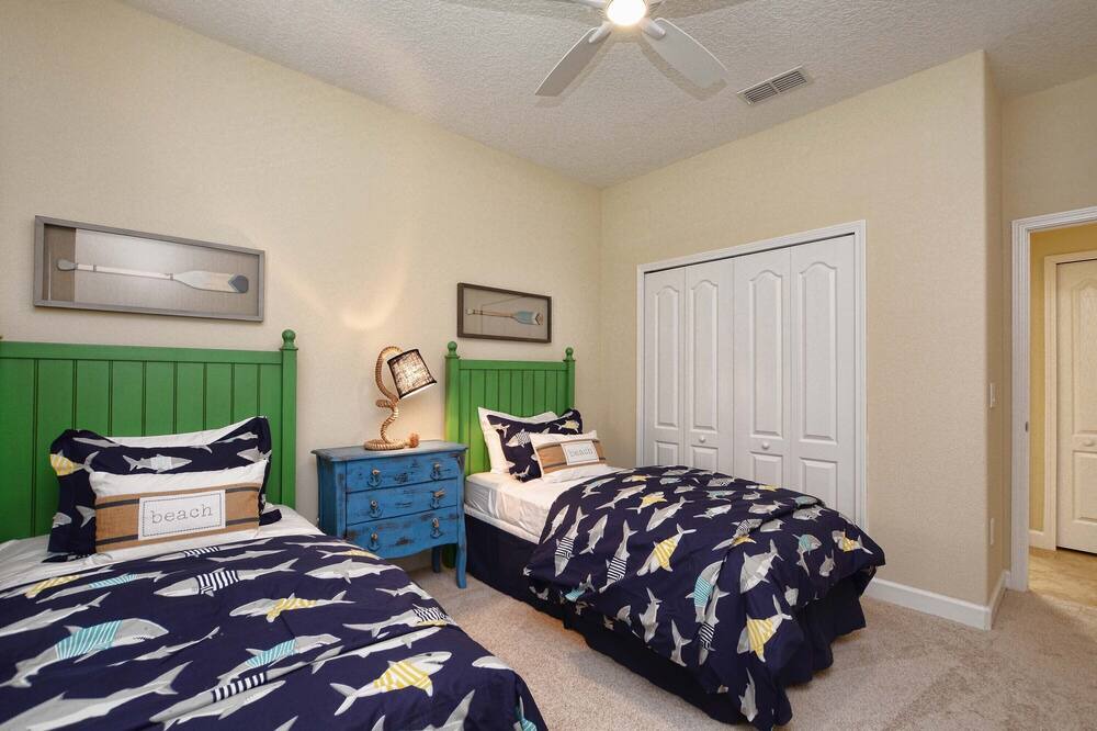 Photo of Bedroom in Lindfields