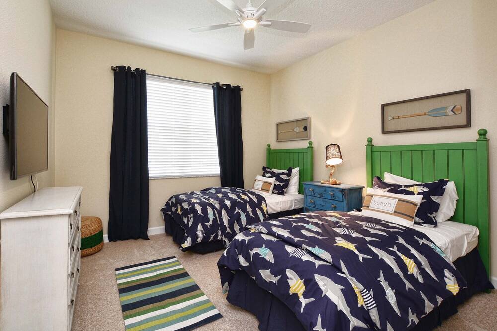Photo of Bedroom in Lindfields