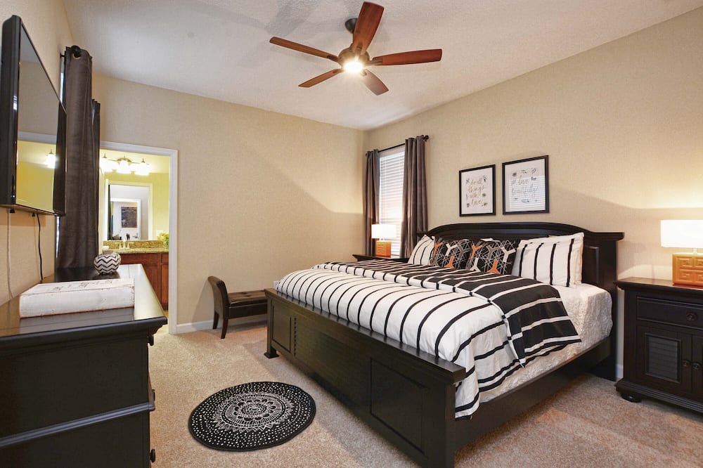 Photo of Bedroom in Lindfields