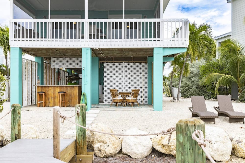 Photo of Outdoor in Breezeswept Beach Estates
