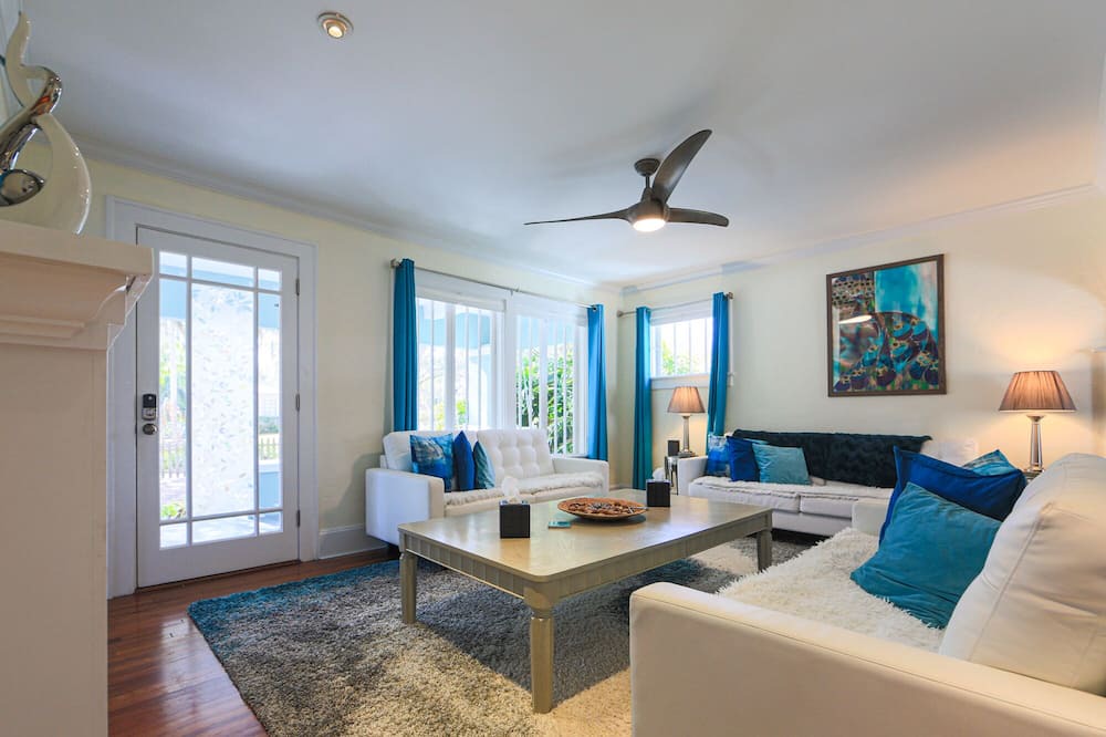 Photo of Livingroom in DeLand