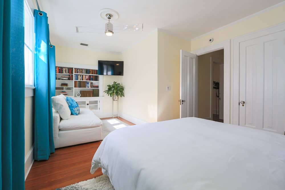 Photo of Bedroom in DeLand