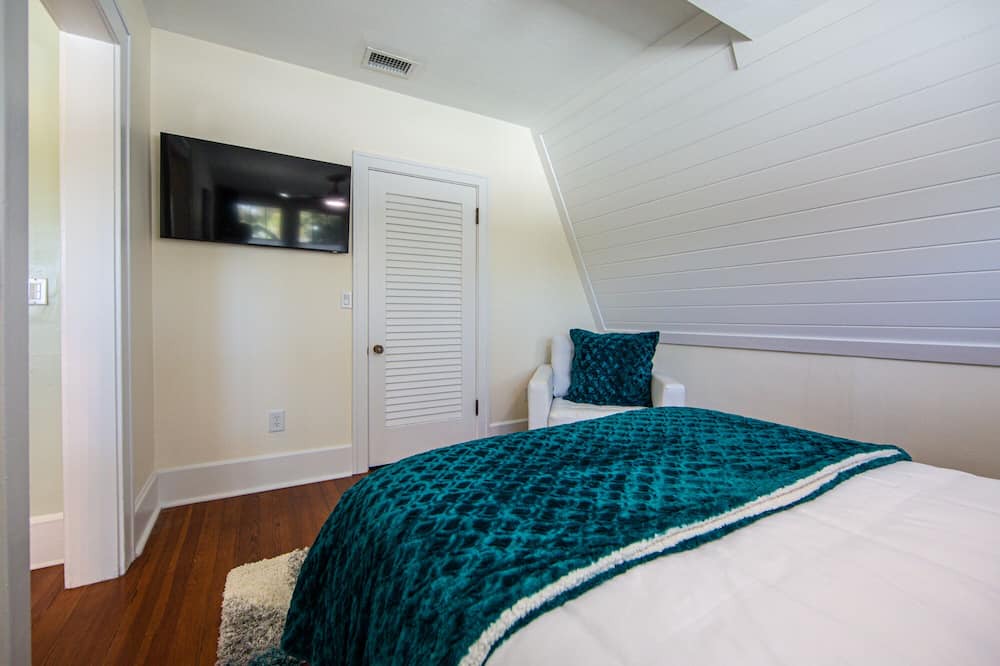 Photo of Bedroom in DeLand